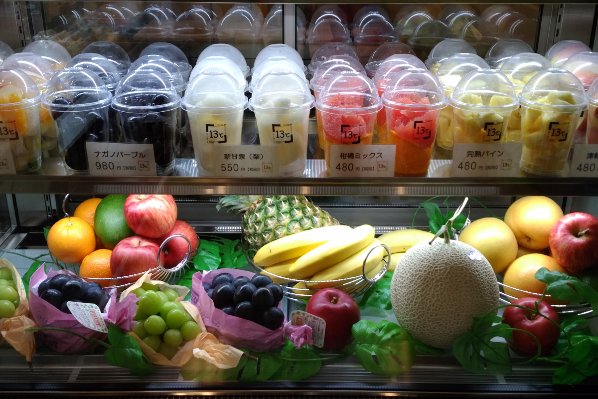 フルーツジュースとフルーツサンド専門店「13℃」